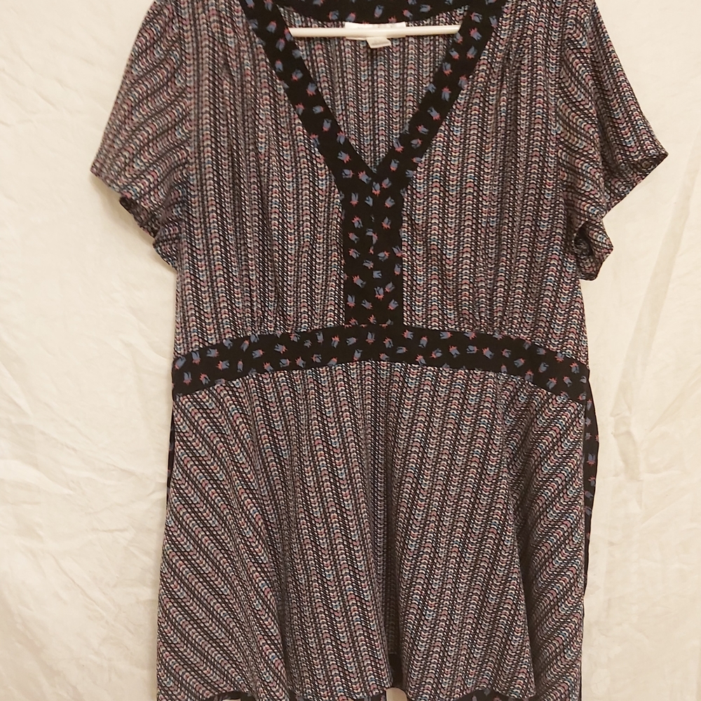 Motherhood Black and White V-Neck Blouse